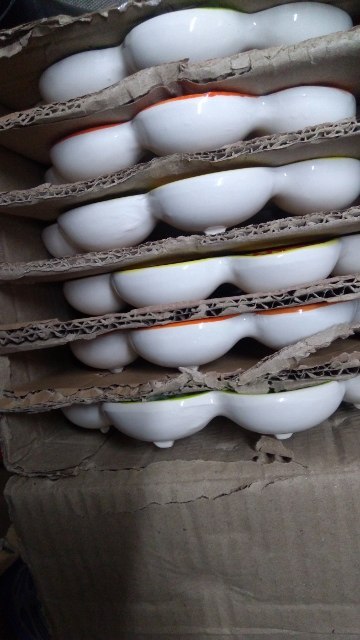 Talerz ceramiczny na jajka jajek kolorowy KURKA