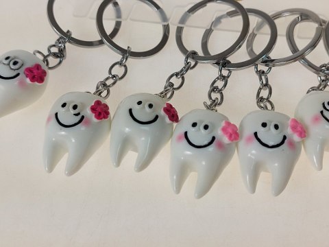 Brelok 12szt. ZĄBEK