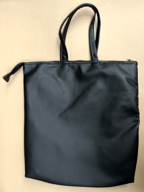 Torba czarna 14,5cm z zamkiem i kieszonką 3.4